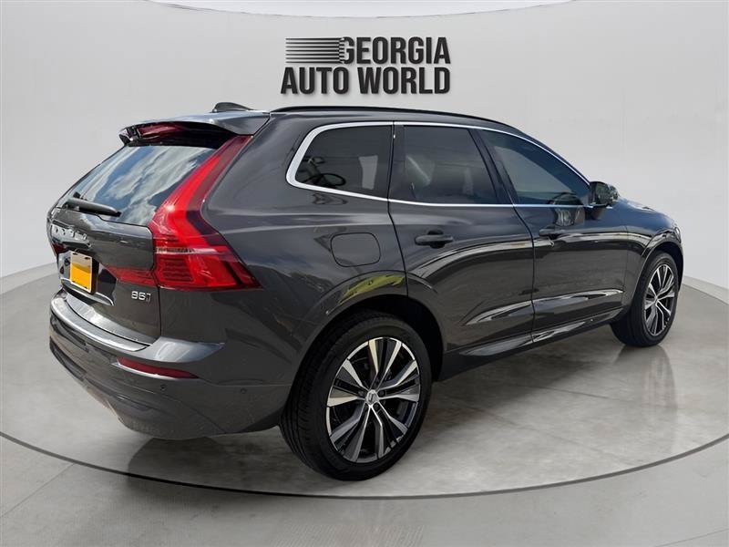 Used 2022 Volvo XC60 B5 Momentum w/ Advanced Package AWD/4WD image 13