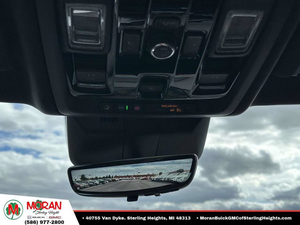 Used 2025 Cadillac Escalade Sport Platinum AWD/4WD image 32