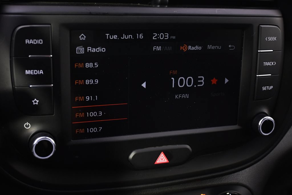 Used 2025 Kia Soul LX w/ LX Technology Package FWD image 28
