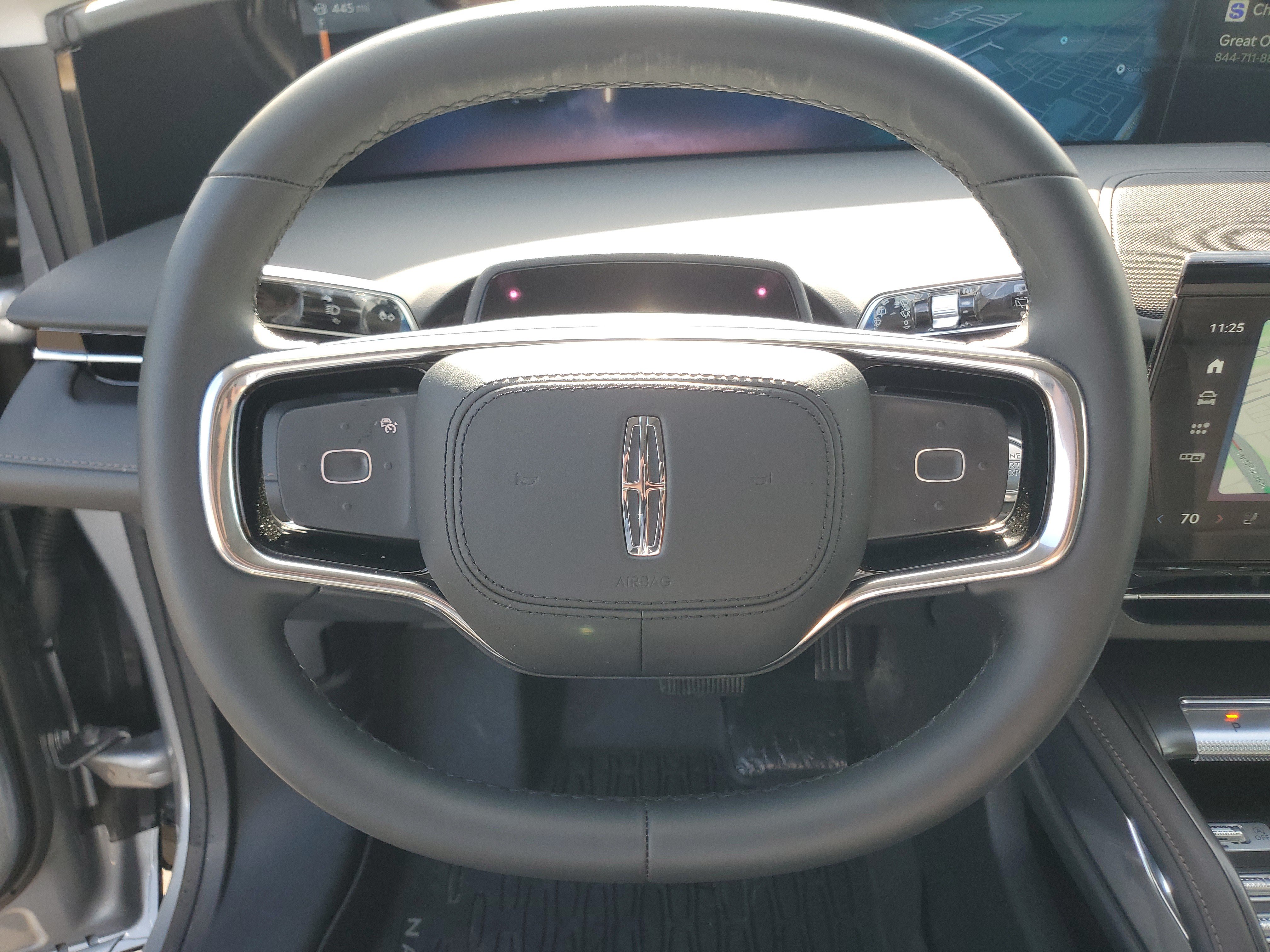 New 2026 Lincoln Nautilus Reserve AWD/4WD image 16