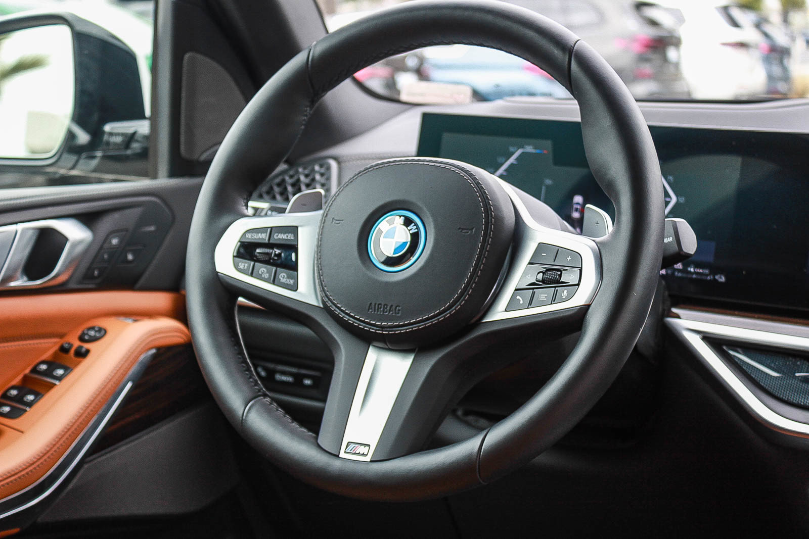 Used 2026 BMW X5 xDrive50e w/ M Sport Package AWD/4WD image 15