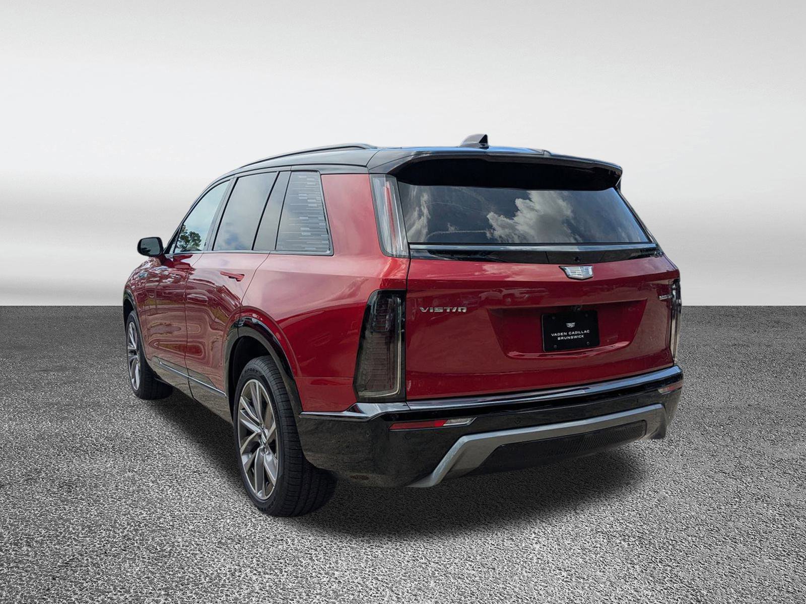 New 2026 Cadillac Vistiq Sport w/ LPO, Floor Liner Package image 19