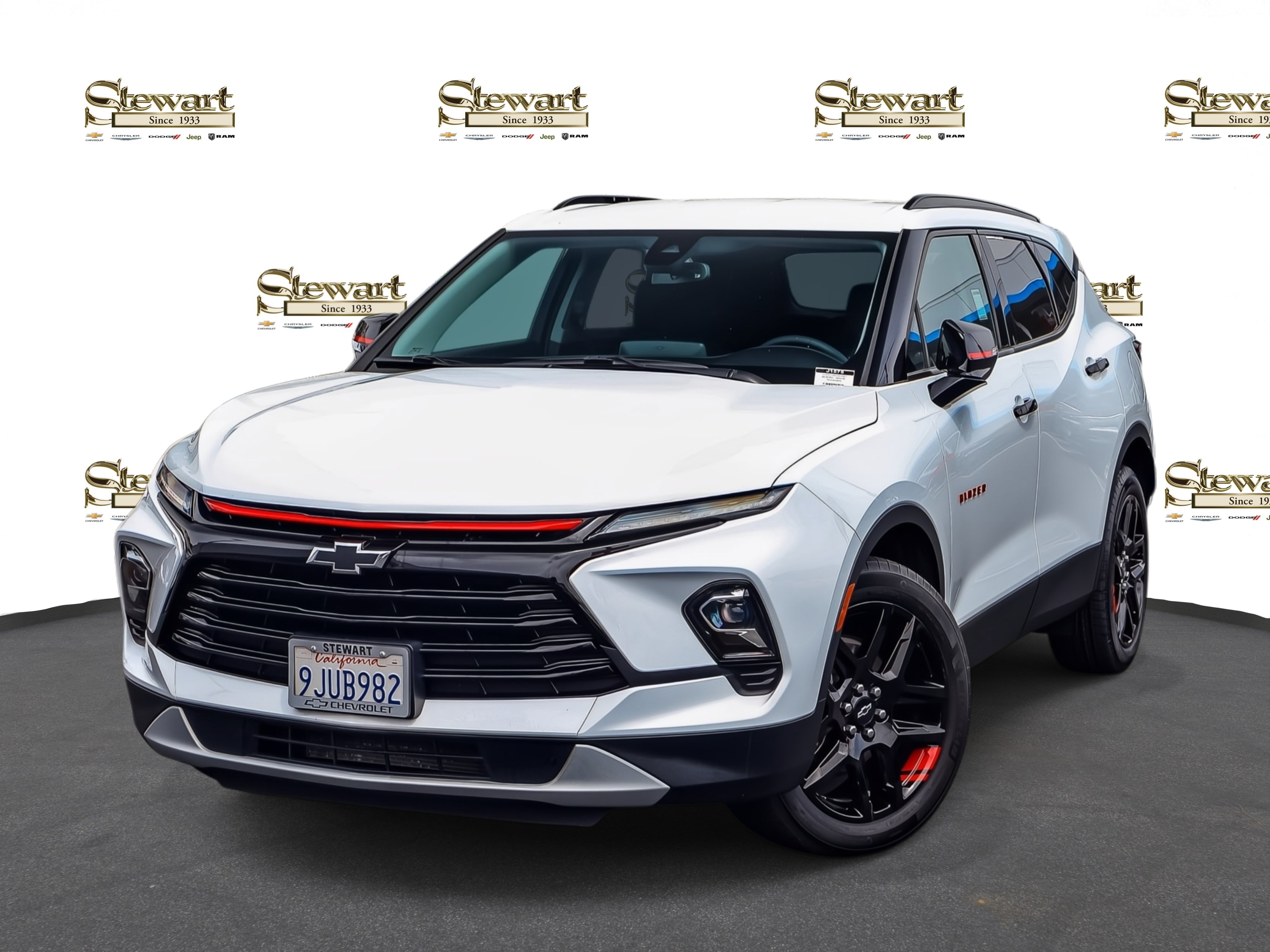 Used 2024 Chevrolet Blazer LT w/ Redline Edition FWD image 1