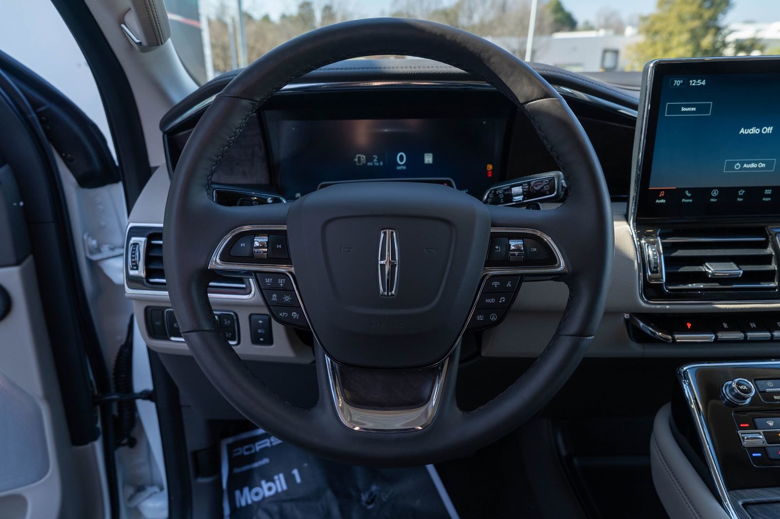 Used 2024 Lincoln Navigator Reserve image 21