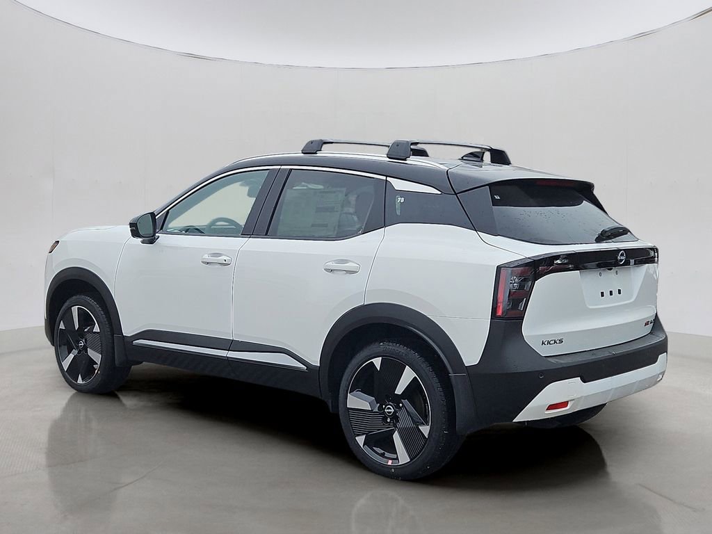 New 2026 Nissan Kicks SR w/ Cold Weather Package image 2