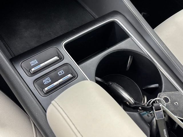Used 2024 Hyundai Sonata SEL FWD image 16