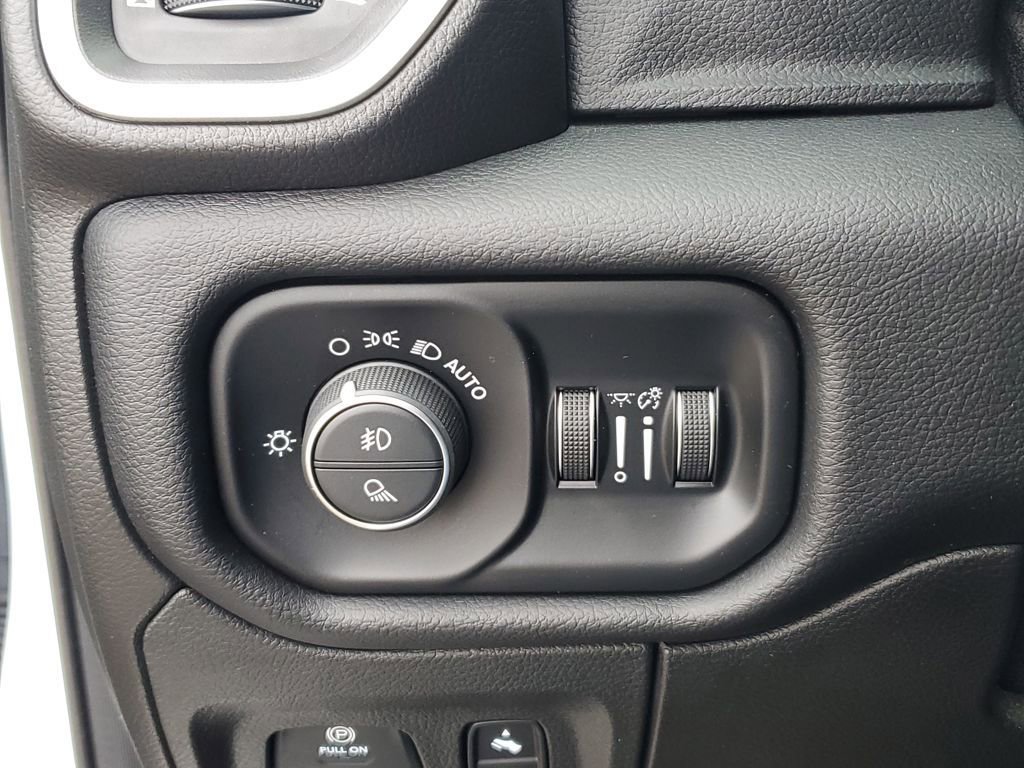 Used 2019 RAM 1500 Big Horn image 17