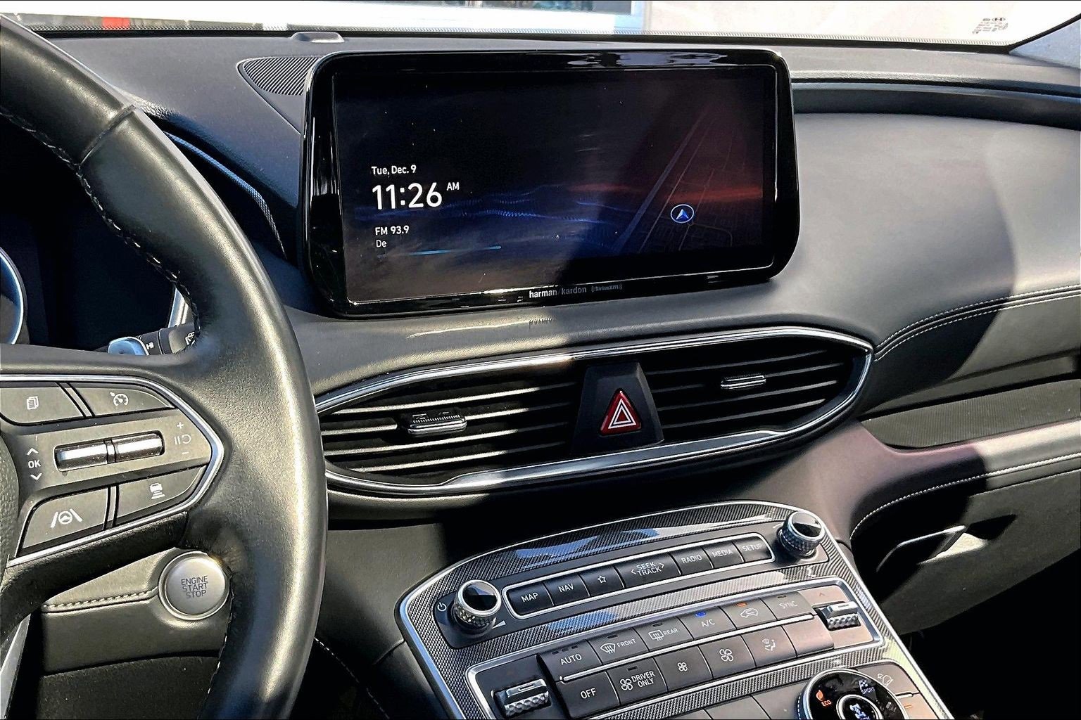 Used 2023 Hyundai Santa Fe Limited image 6