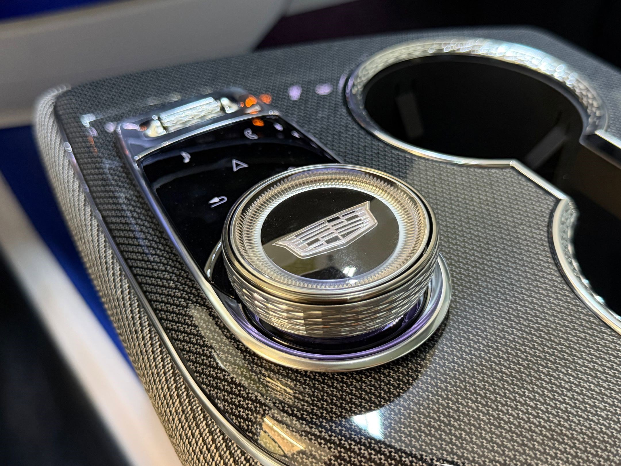 New 2025 Cadillac Optiq Sport 2 w/ LPO, Floor Liner Package image 34