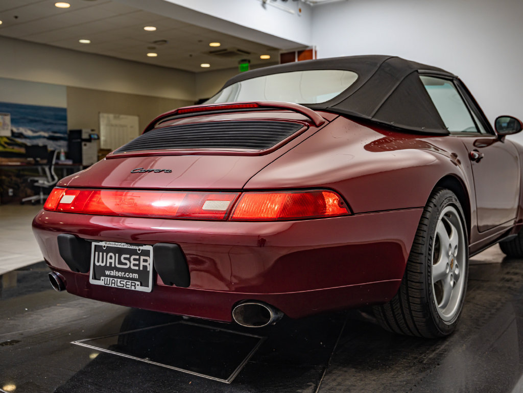 Used 1998 Porsche 911 Carrera RWD image 21