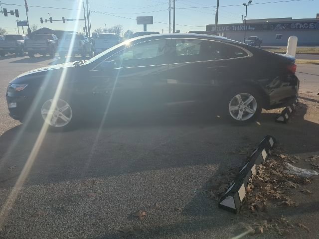 Used 2023 Chevrolet Malibu LT image 4