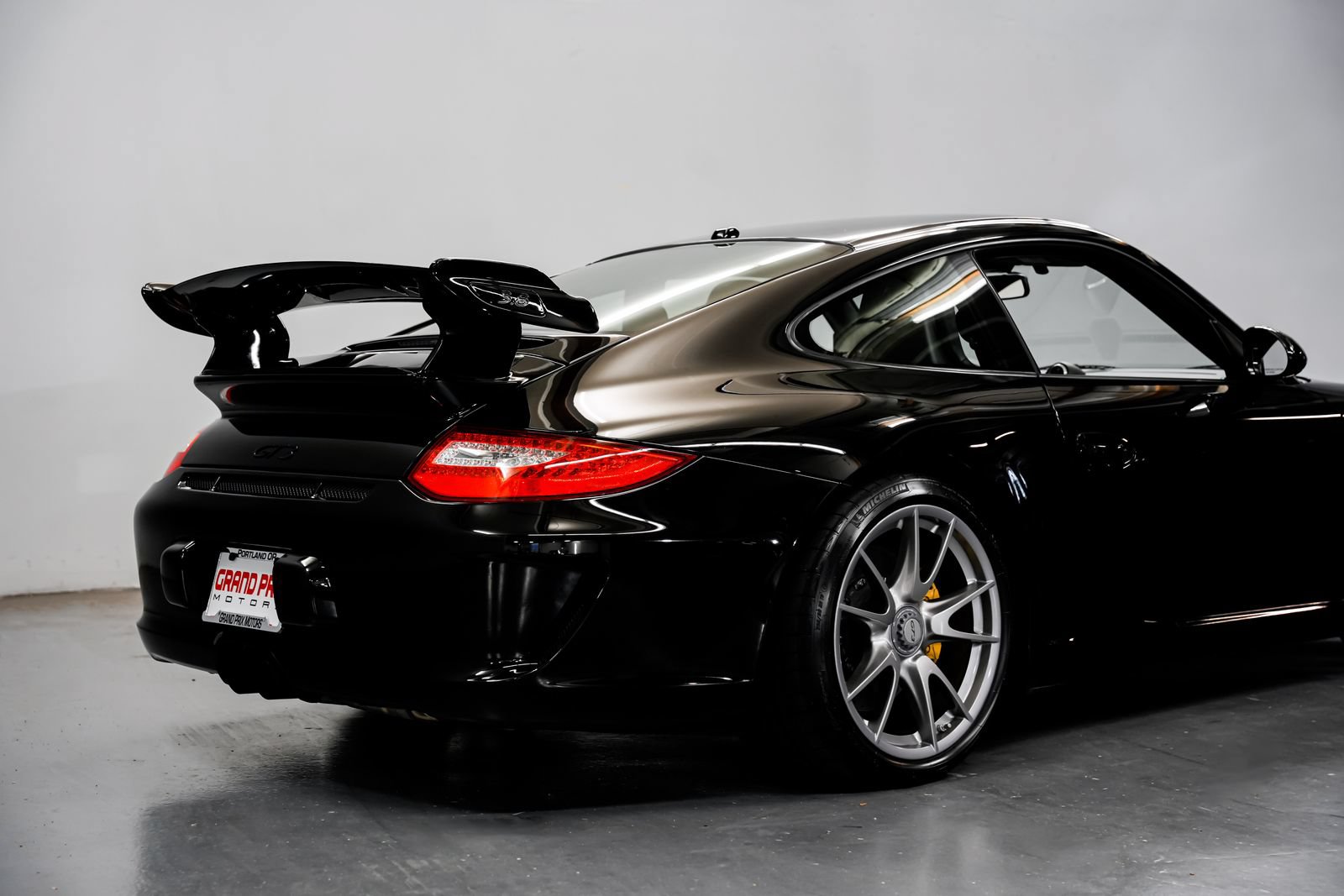 Used 2010 Porsche 911 GT3 RWD image 32