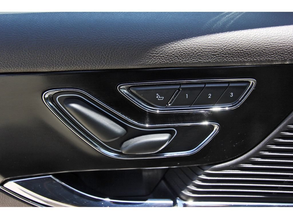 Used 2020 Lincoln Corsair FWD w/ Premium Package image 26
