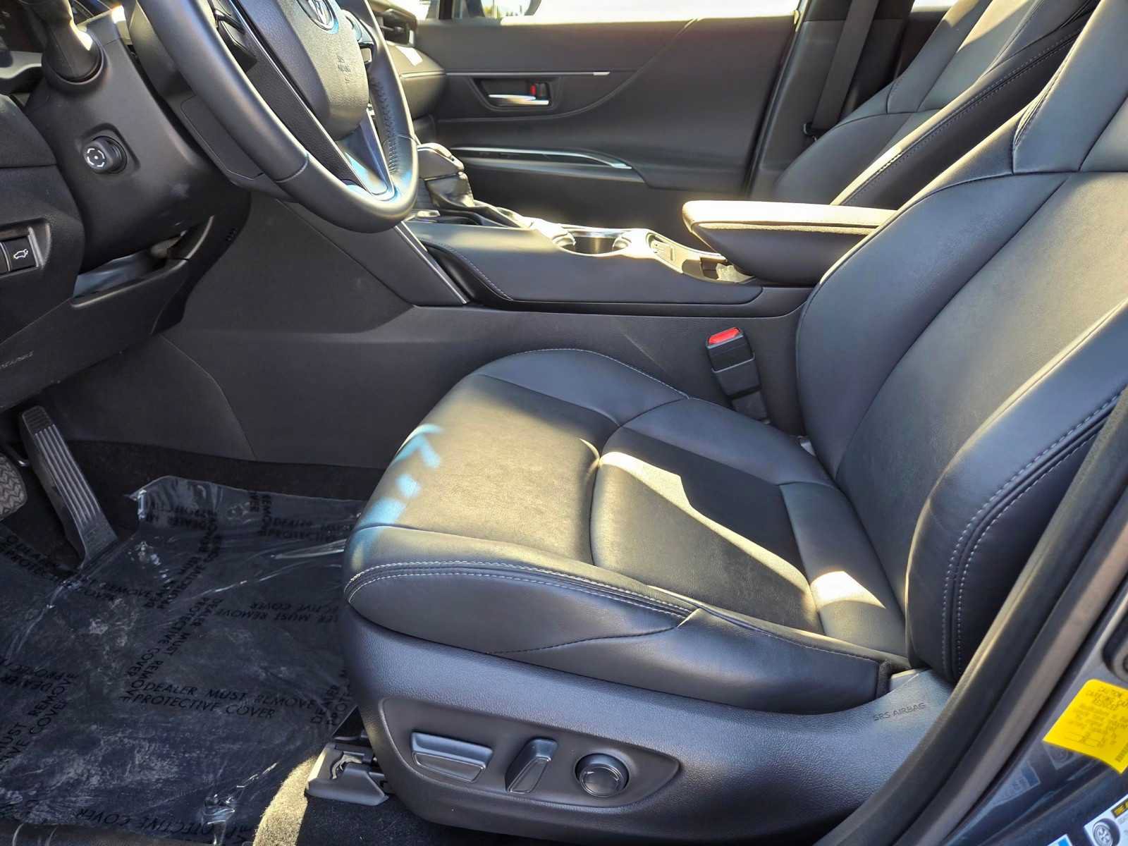 Used 2022 Toyota Venza XLE AWD/4WD image 12