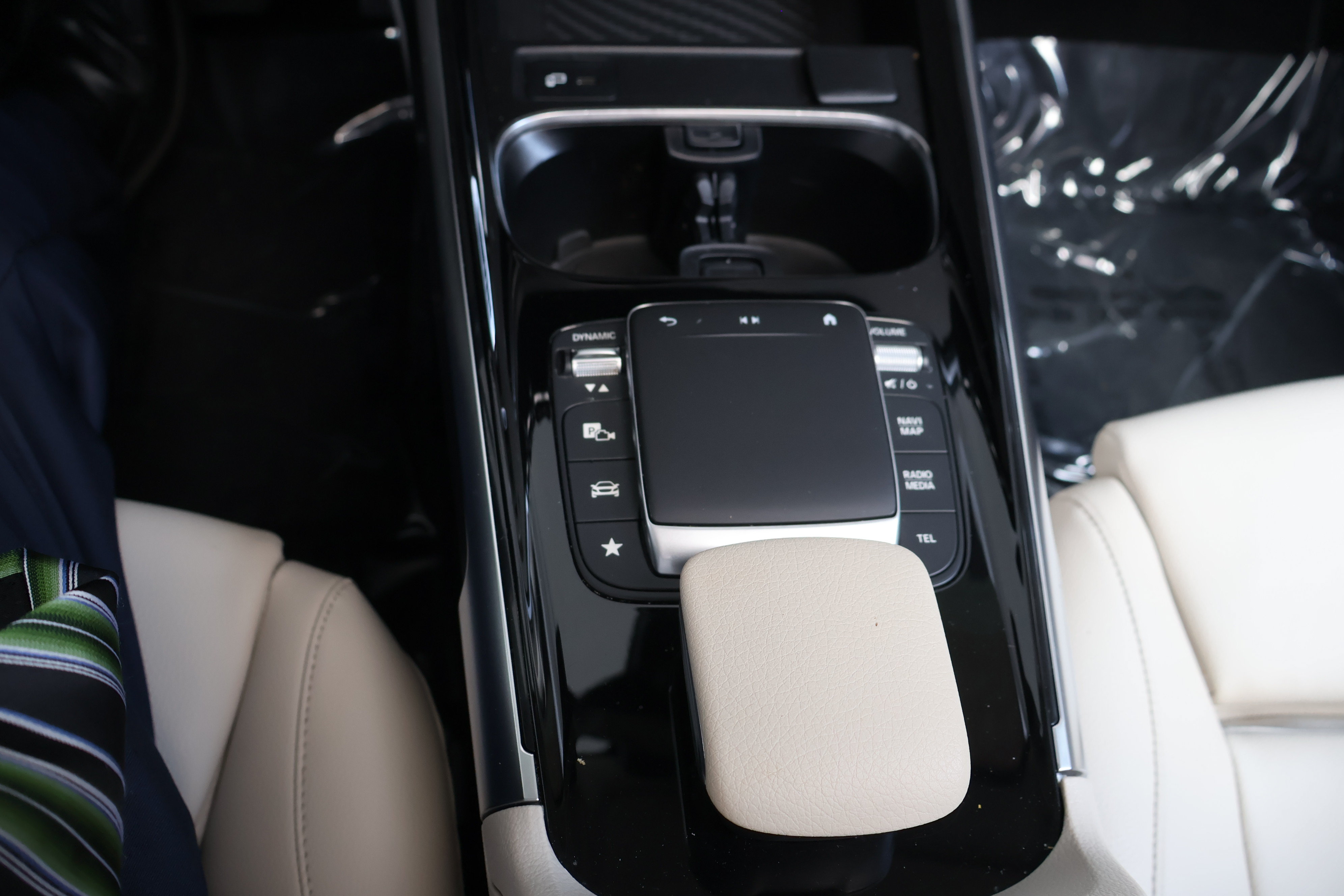 Certified 2021 Mercedes-Benz GLB 250 image 43