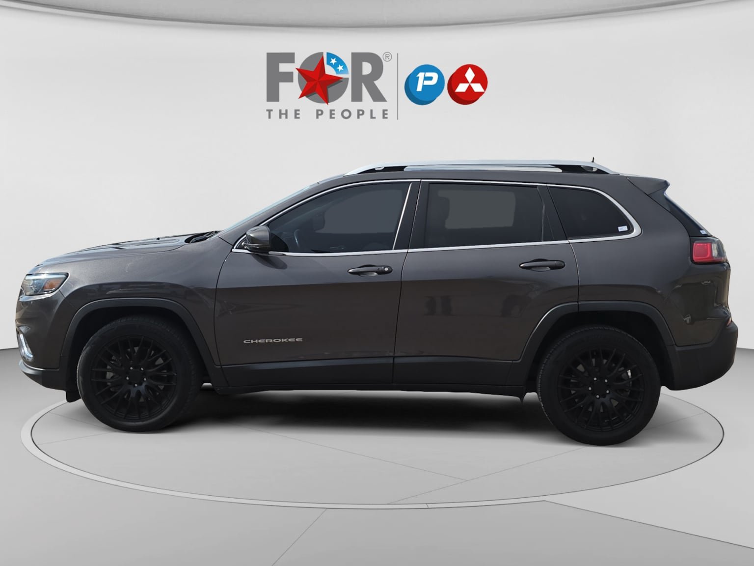 Used 2019 Jeep Cherokee Limited FWD image 2