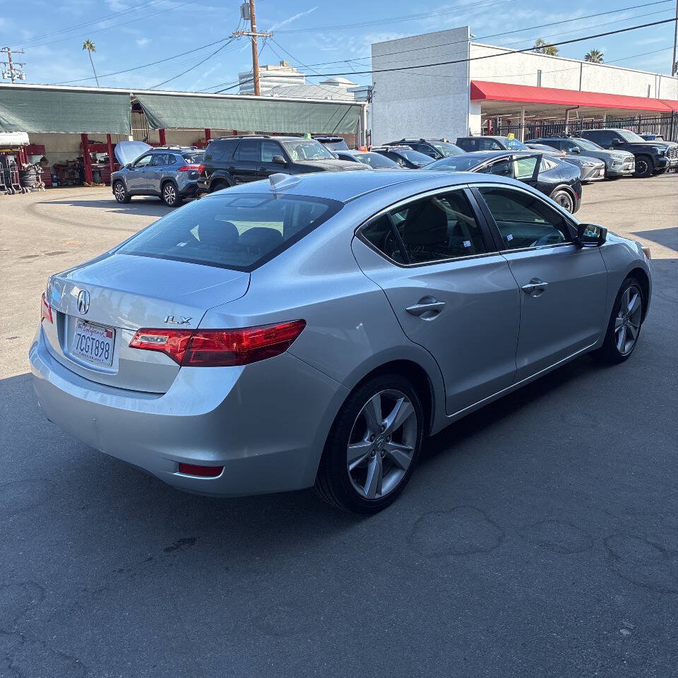 Used 2014 Acura ILX FWD image 4