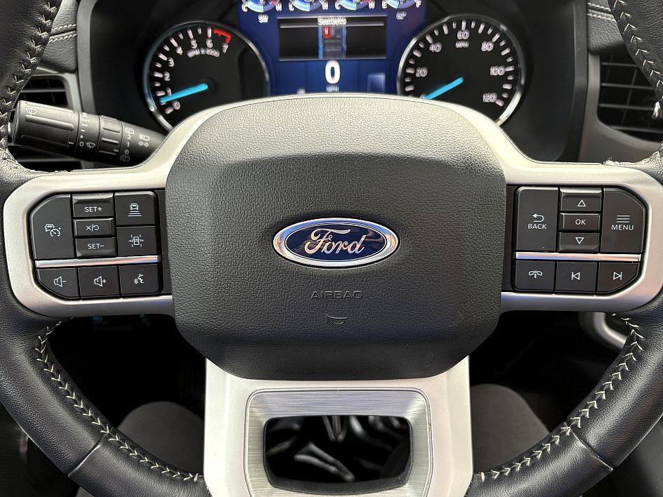 Used 2023 Ford Expedition XLT image 21