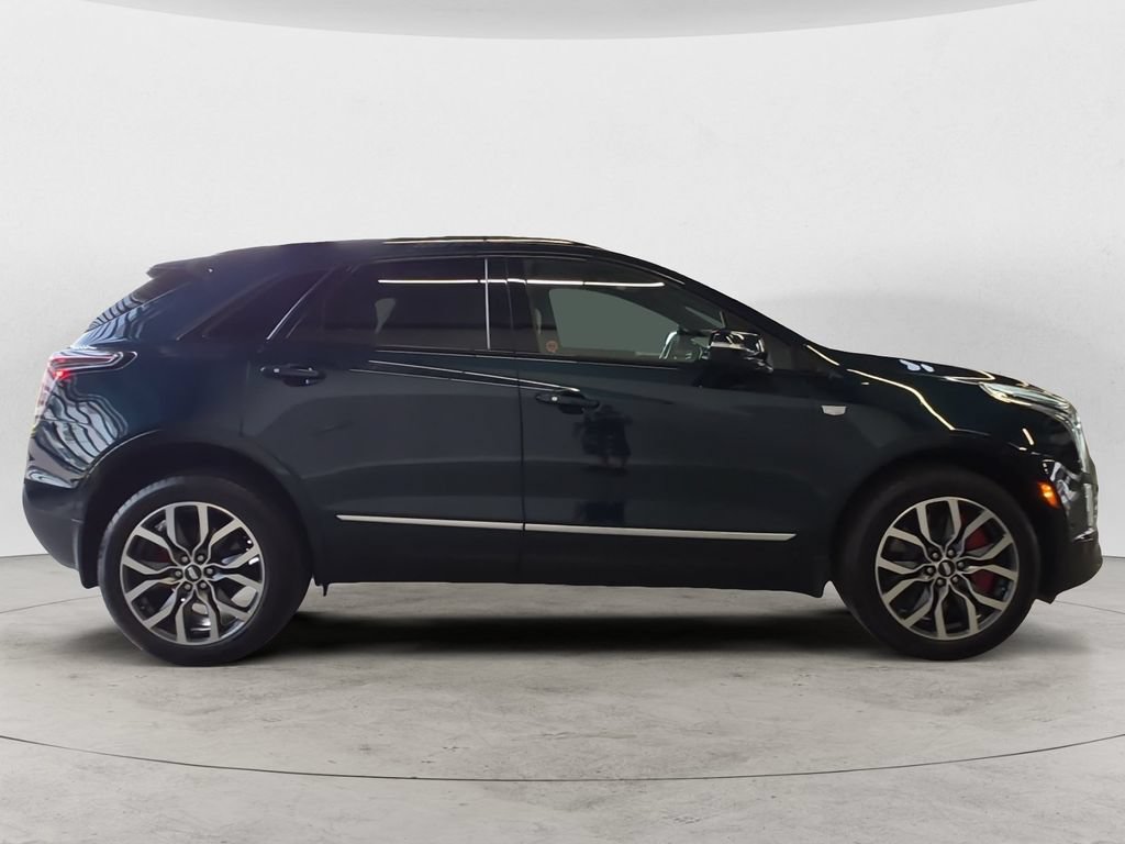 Certified 2025 Cadillac XT5 Sportv w/ Technology Package AWD/4WD image 4