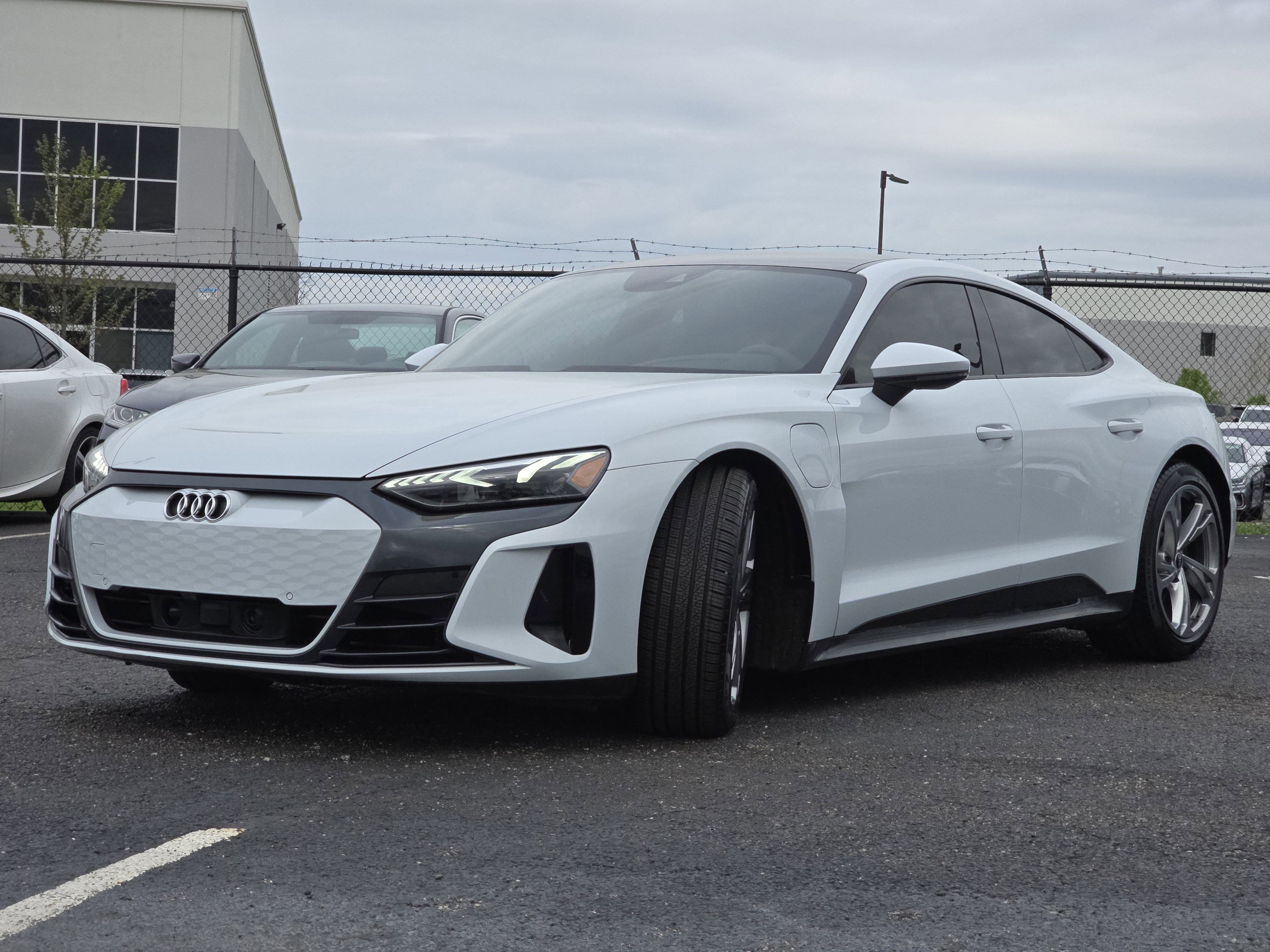 Certified 2023 Audi e-tron GT Premium Plus image 3