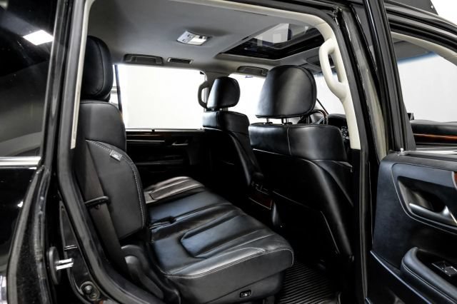 Used 2021 Lexus LX 570 4WD w/ Luxury Package image 35