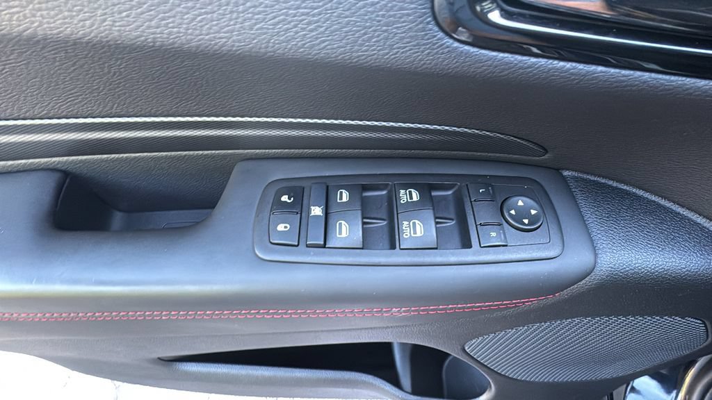 Used 2024 Dodge Durango R/T AWD/4WD image 15