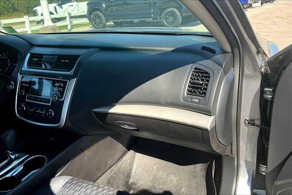 Used 2018 Nissan Altima 2.5 S w/ S Convenience Package FWD image 16