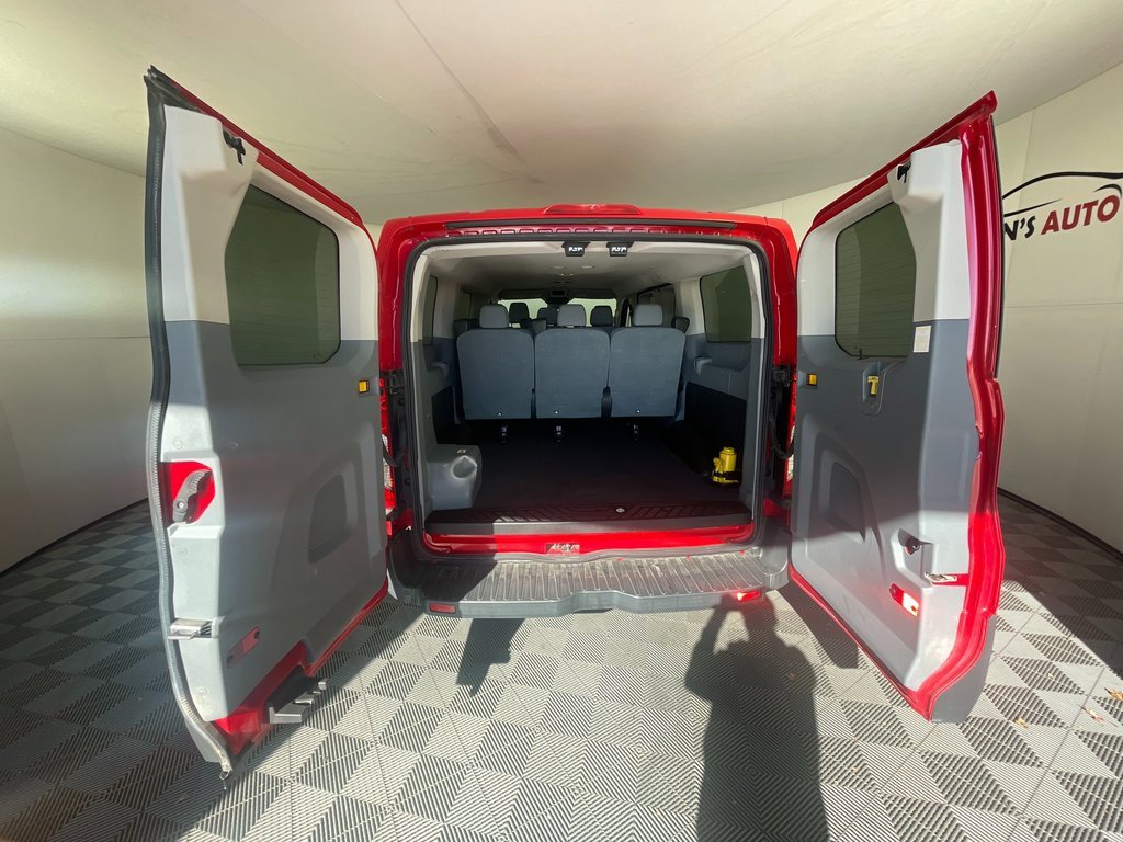 Used 2015 Ford Transit 150 XLT image 6