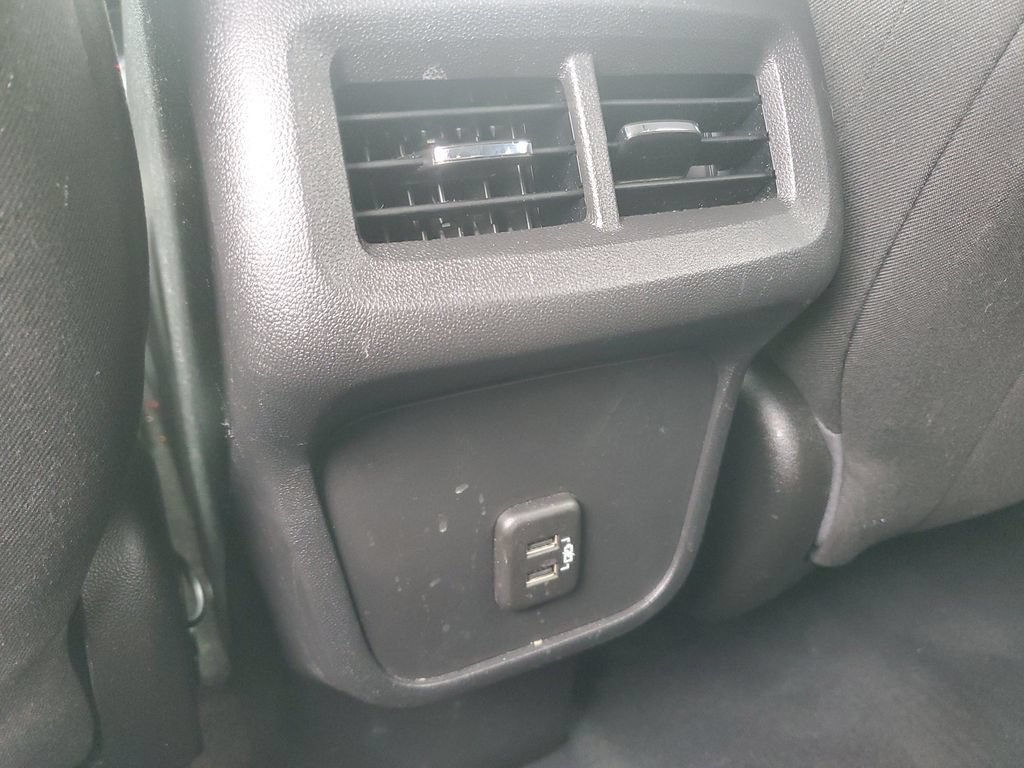 Used 2021 Chevrolet Equinox LT FWD image 17