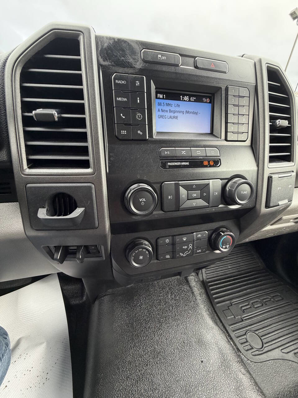 Used 2020 Ford F450 XL w/ Power Equipment Group image 46