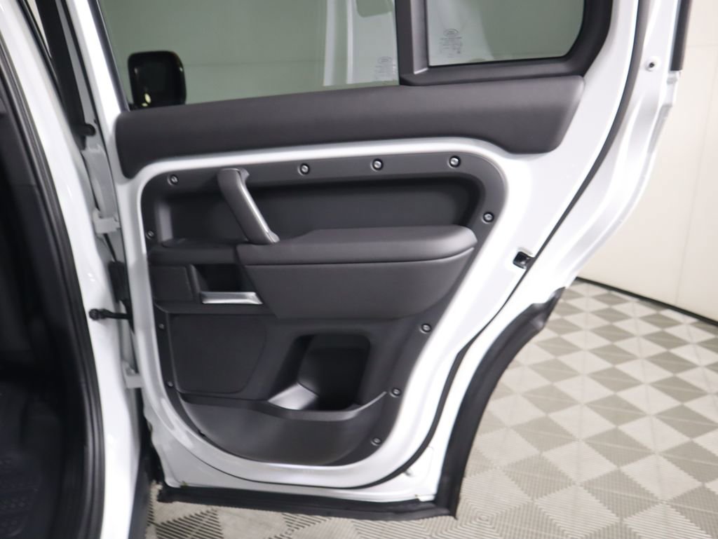 New 2025 Land Rover Defender 110 S image 29