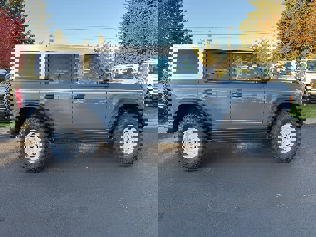 New 2025 Ford Bronco Heritage Edition image 3