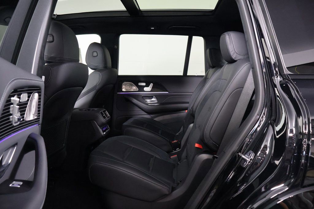 New 2026 Mercedes-Benz GLS 63 AMG 4MATIC image 6