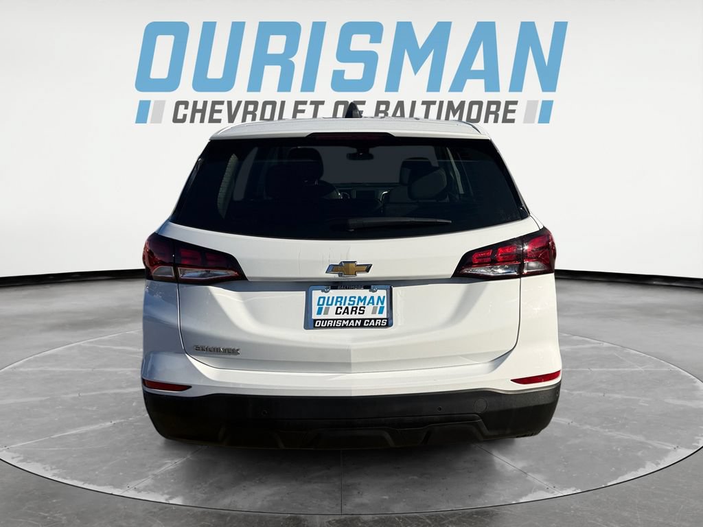 Used 2022 Chevrolet Equinox LS w/ Driver Confidence II Package FWD image 5