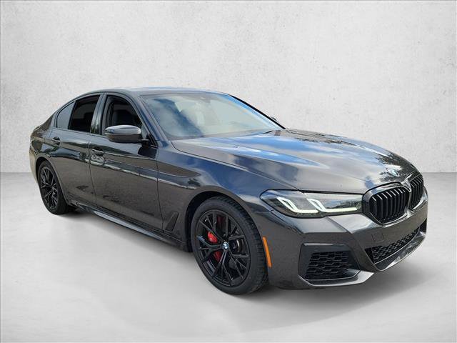 Used 2023 BMW 540i w/ M Sport Package image 3