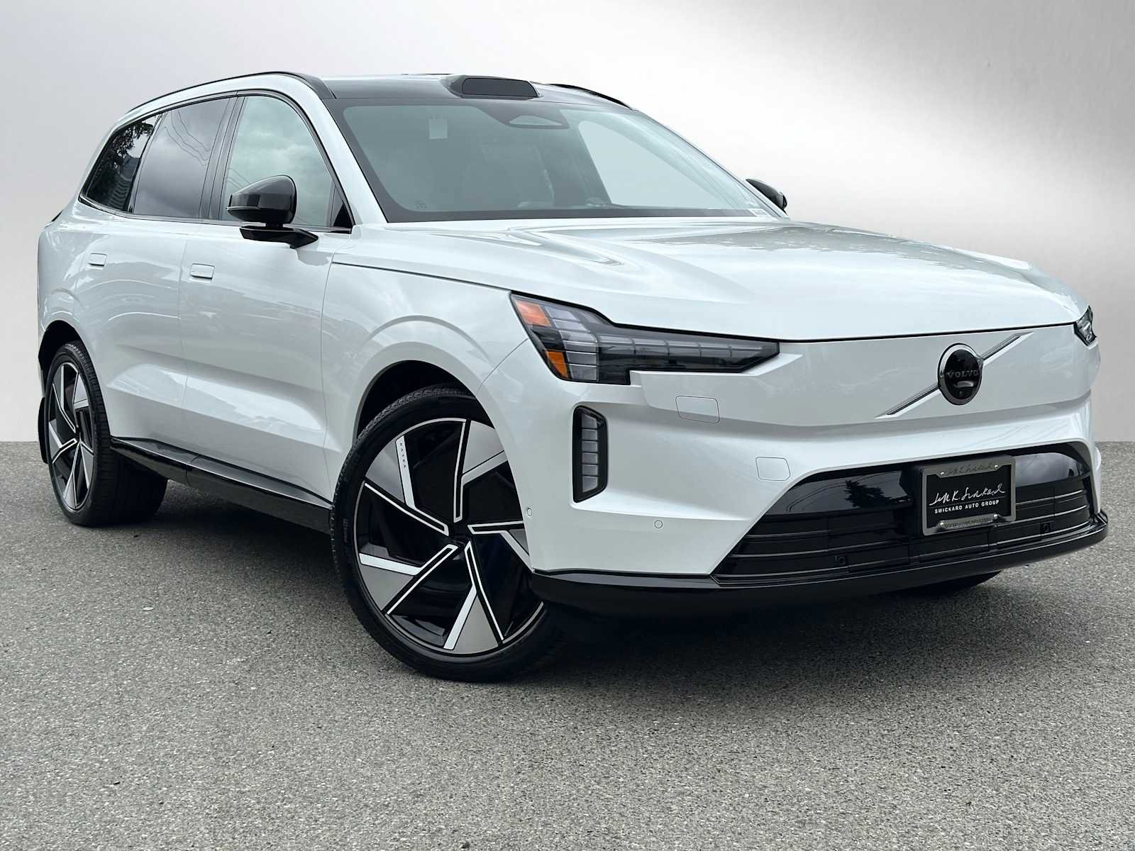 New 2025 Volvo EX90 Ultra