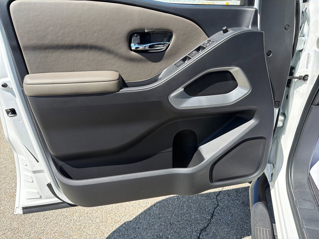 Used 2023 Nissan Frontier SV w/ Technology Package image 18