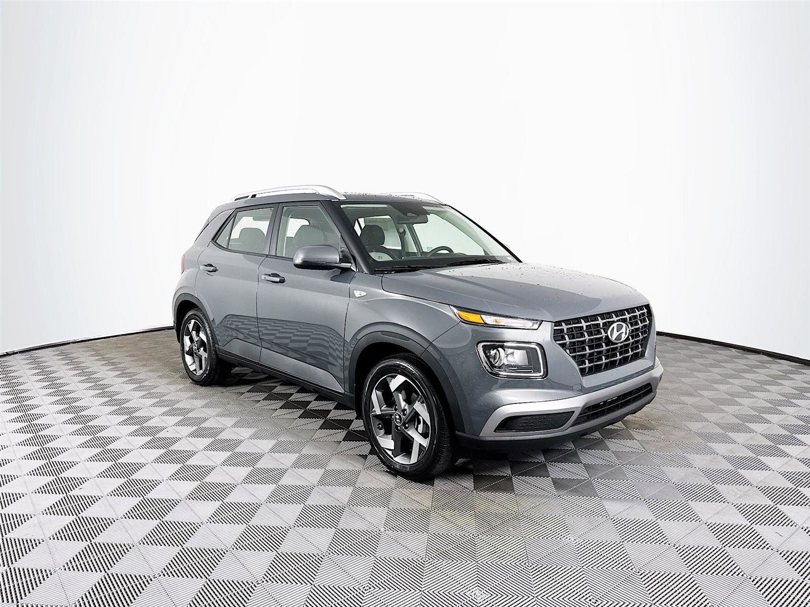 New 2025 Hyundai Venue SEL image 1