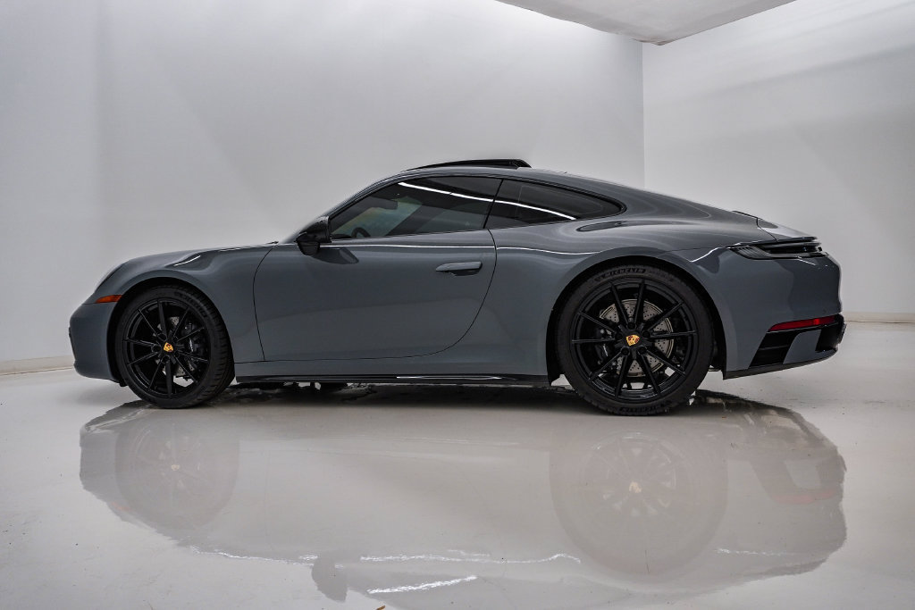 Certified 2024 Porsche 911 Carrera RWD image 2