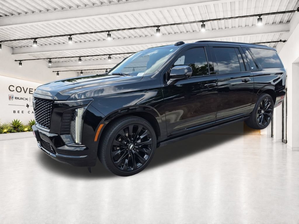 Used 2025 Cadillac Escalade ESV Sport Platinum w/ LPO, ONYX Package AWD/4WD image 4