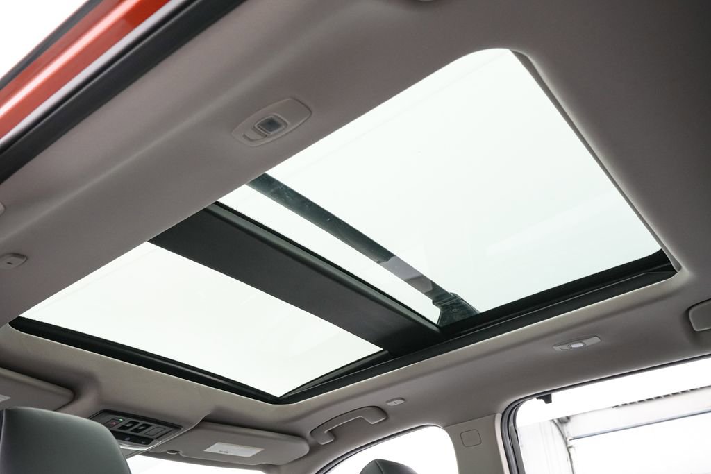 Used 2023 Nissan Rogue Platinum w/ Platinum Premium Package AWD/4WD image 21