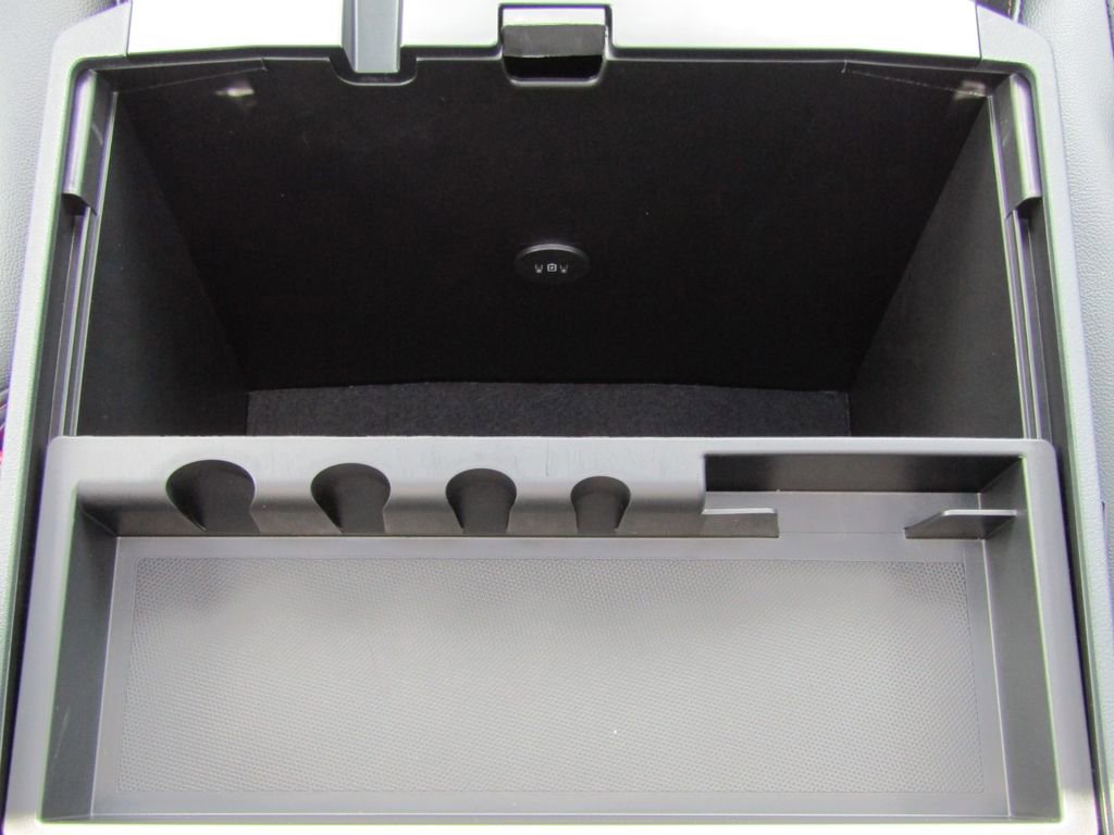 New 2025 Ford F350 Lariat w/ Lariat Ultimate Package image 38