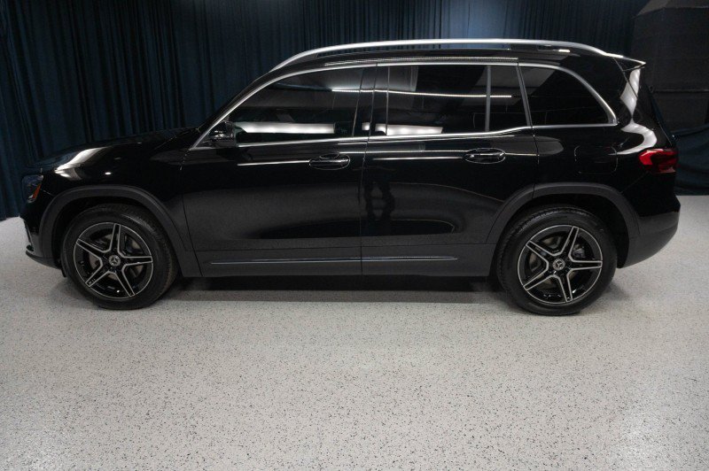 New 2026 Mercedes-Benz GLB 250 image 8