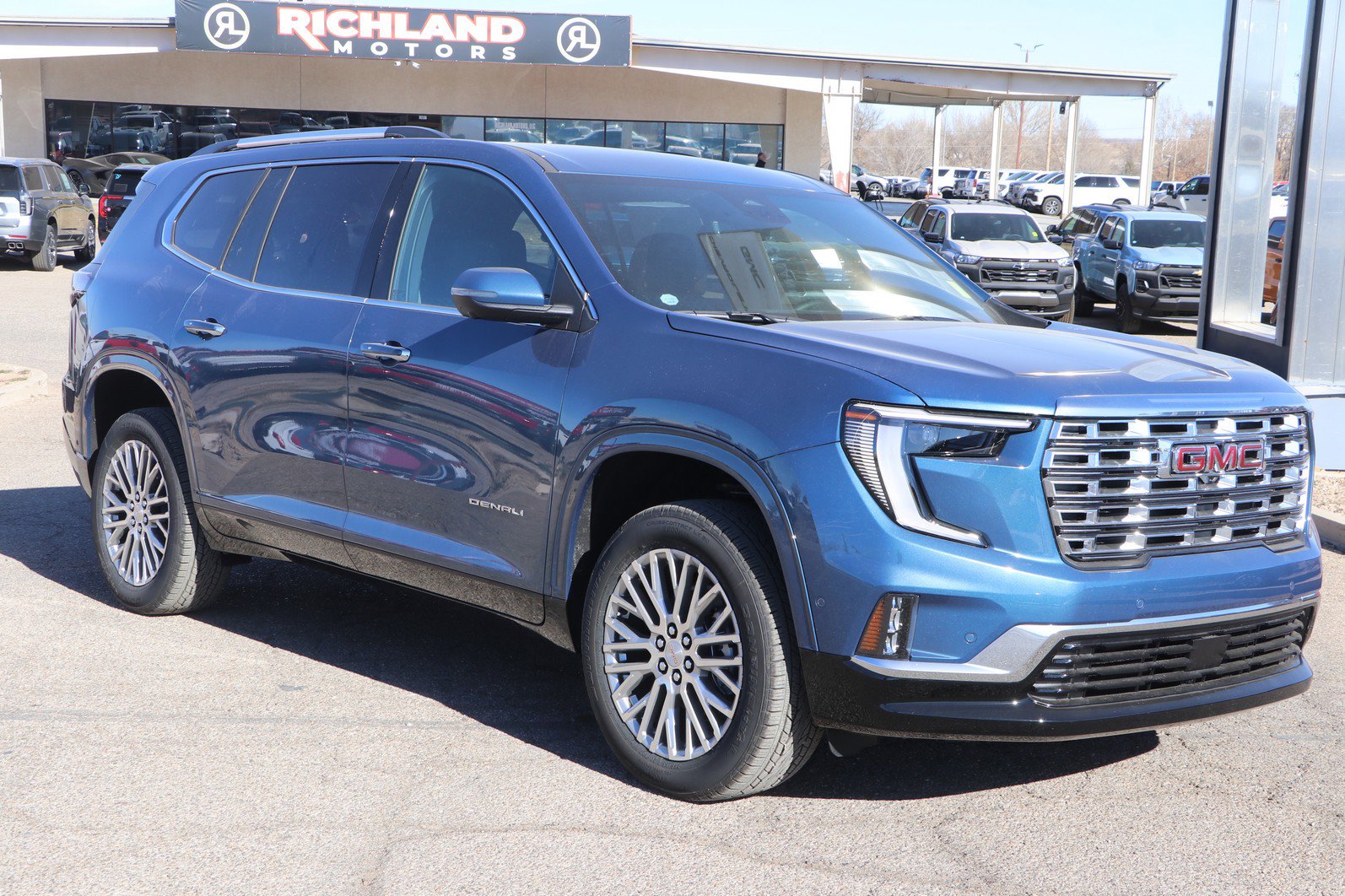 New 2026 GMC Acadia Denali w/ Super Cruise Package image 1