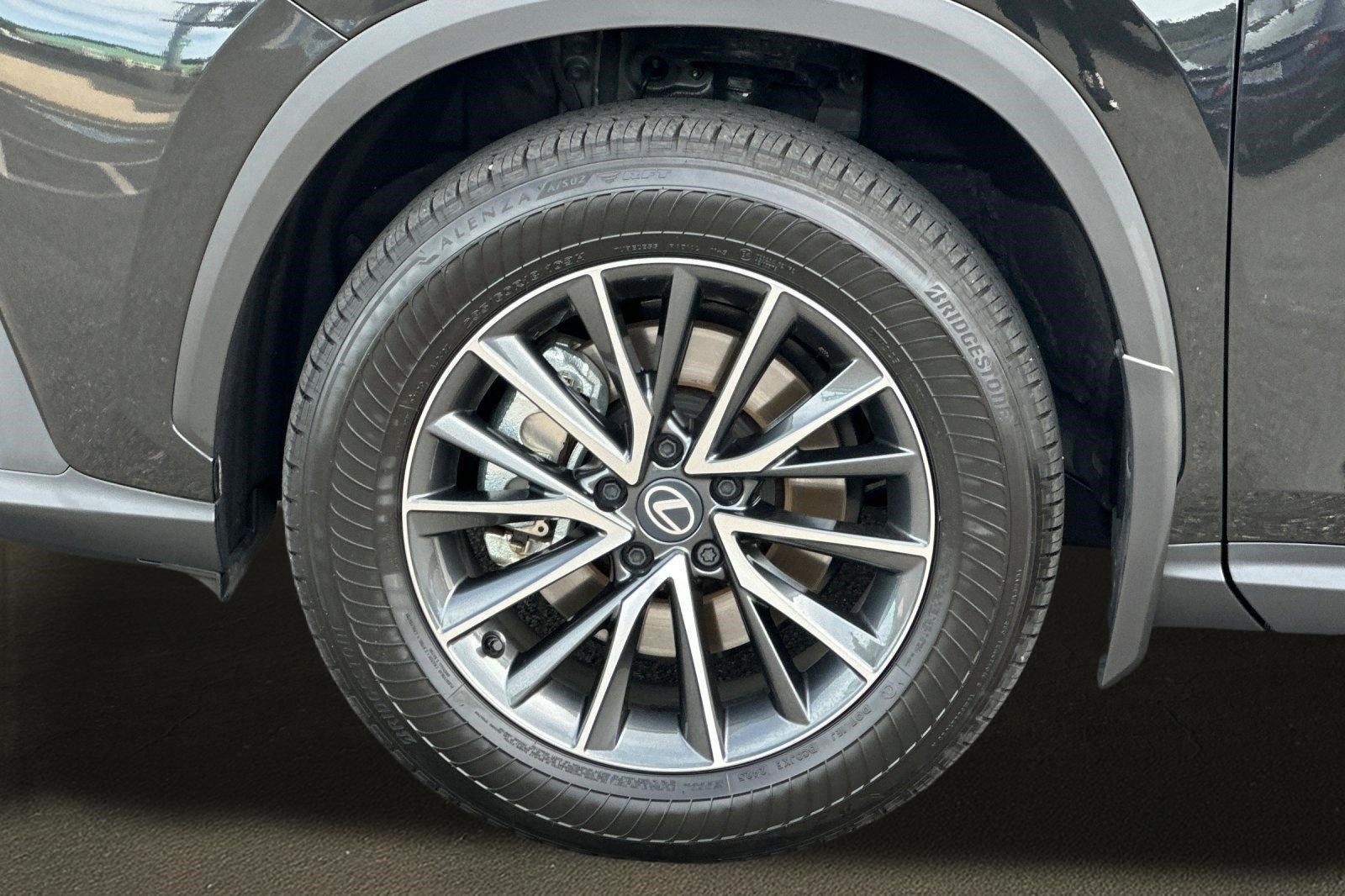 Certified 2026 Lexus NX 350h AWD w/ Accessory Package (2T) image 13