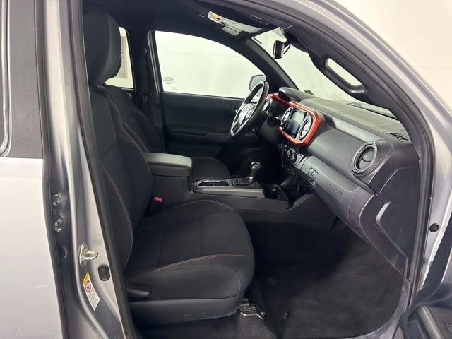 Used 2019 Toyota Tacoma TRD Sport image 14