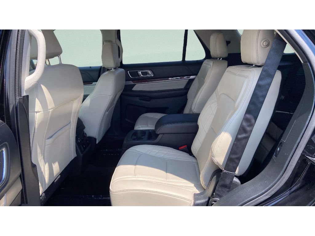 Used 2018 Ford Explorer Platinum AWD/4WD image 17