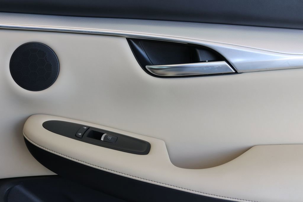 Certified 2020 INFINITI QX50 Luxe w/ Navigation Package image 28