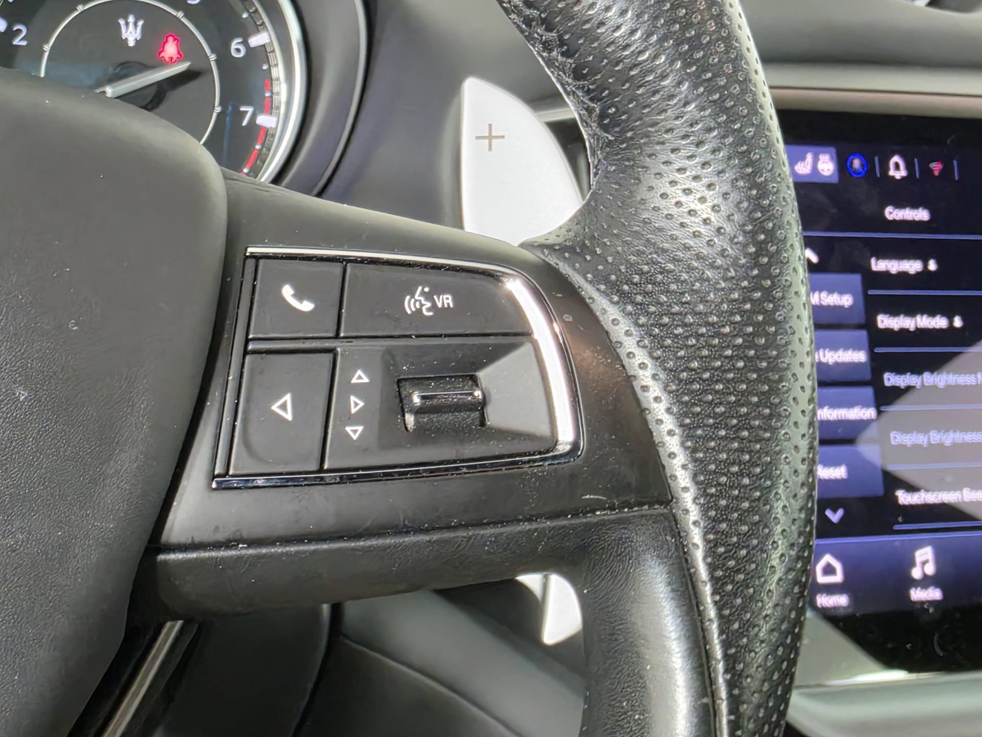 Used 2023 Maserati Ghibli Modena Q4 AWD/4WD image 17