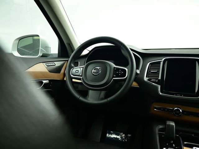 Used 2023 Volvo XC90 B6 Plus w/ Protection Package image 39